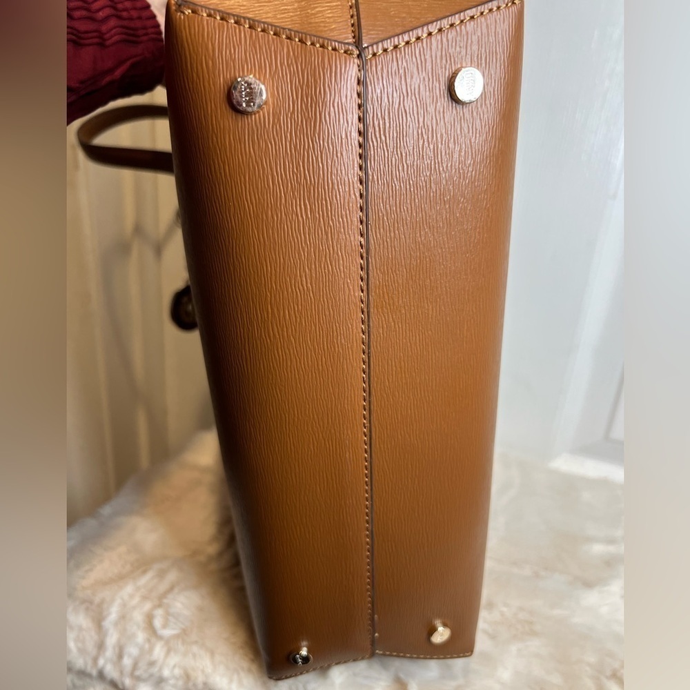 DKNY BRYANT MEDIUM TOTE - Picture 5 of 15